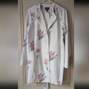 Guillaume Elegant Floral Embroidery Button Up Tie Front Coat White